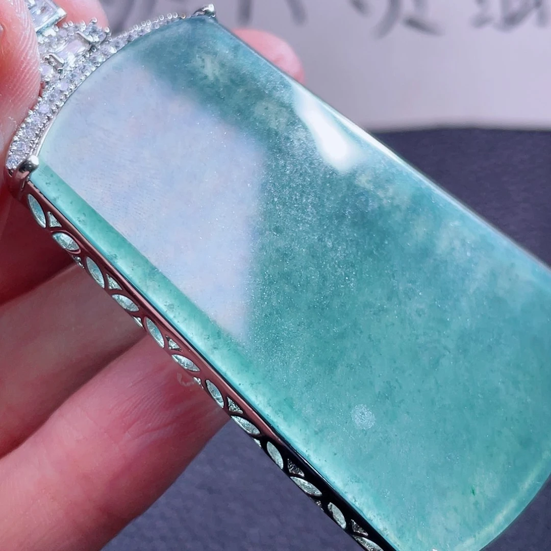 翡翠颈饰未镶嵌999999999