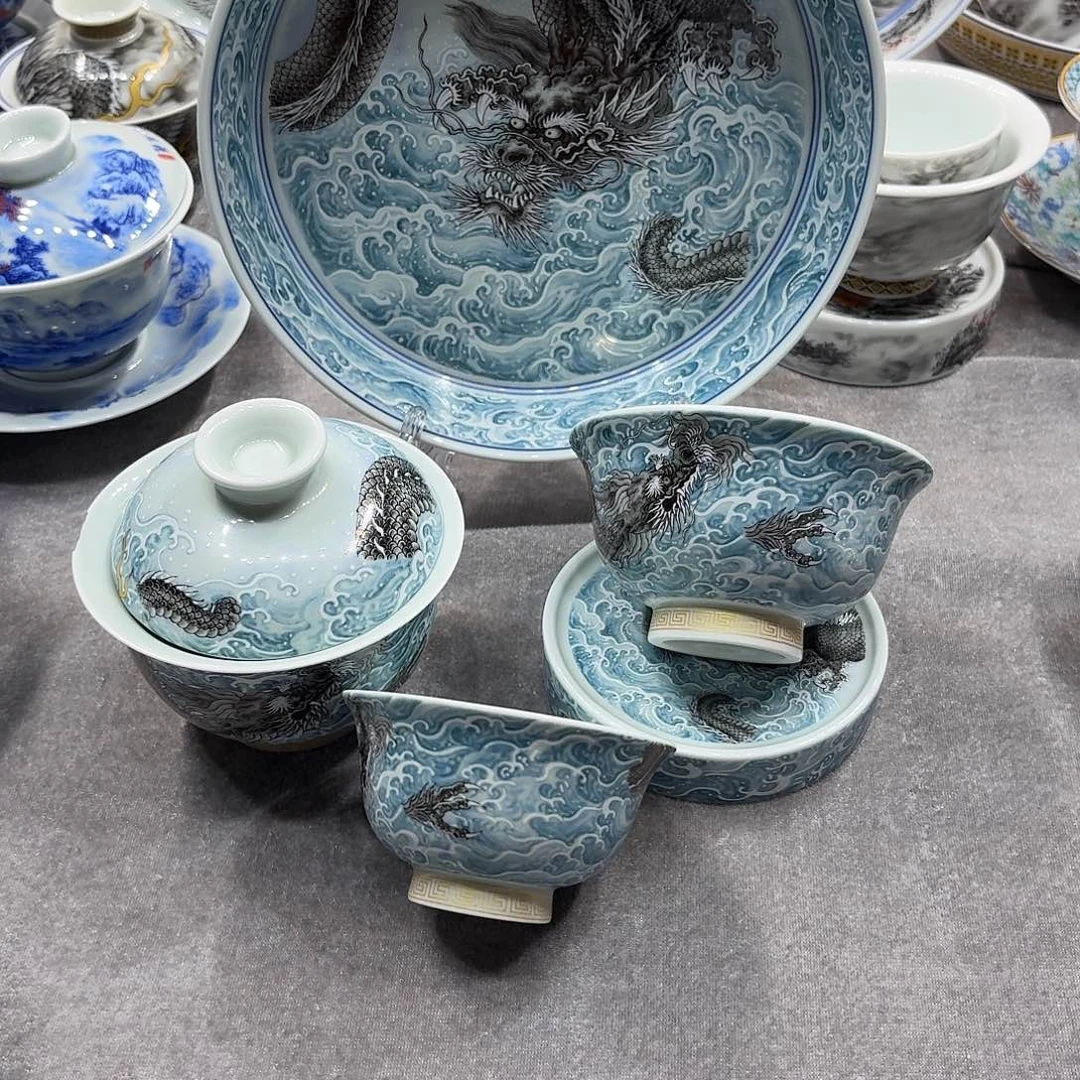 景德镇陶瓷学院副院长等职务