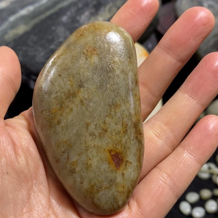 和田玉（糖玉）未镶嵌挂件