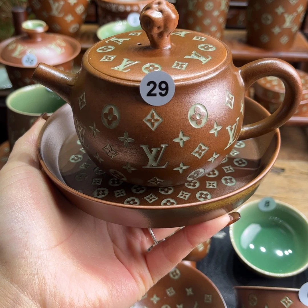 L***y草木灰老花壶 壶承