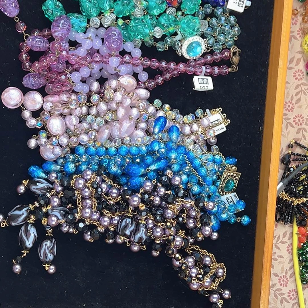 自***约玻璃颈饰编号221 六套