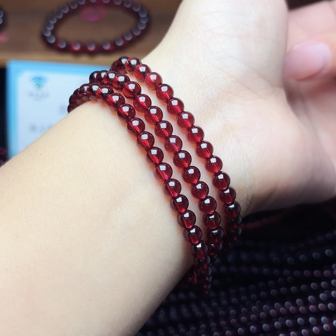 未镶嵌石榴石手链卡4.8香槟金三圈10A毕业级