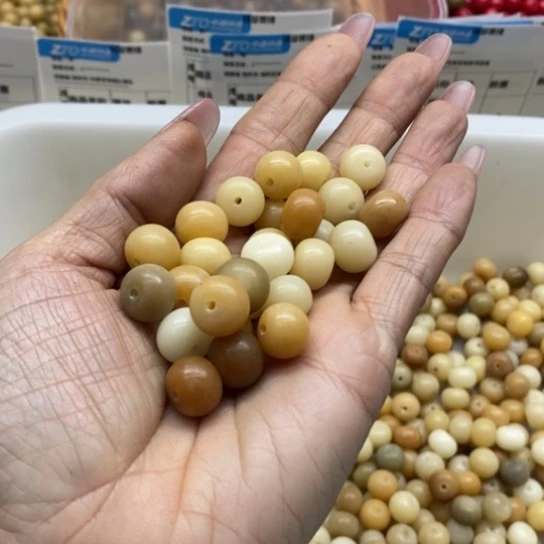 吊坠白玉菩提微瑕12糖果苹果50卡灯牌宠50