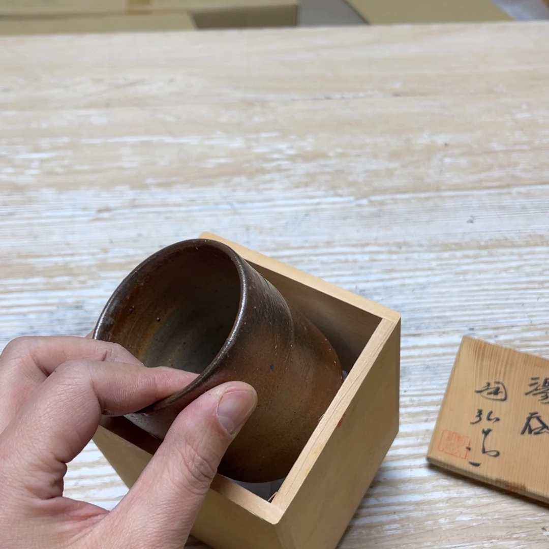 瓷片靓**！密密麻麻地排列着一个