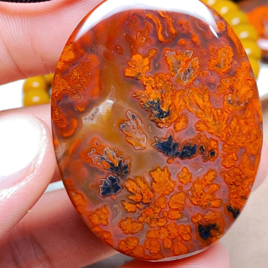 乐***了玛瑙/玉髓未镶嵌颈饰