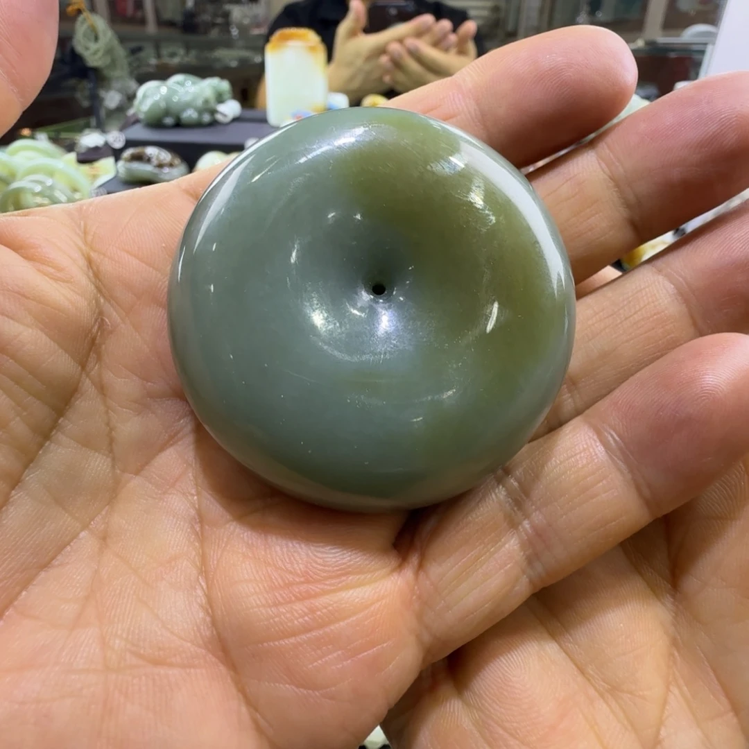 未镶嵌和田玉（糖玉）把件平安扣