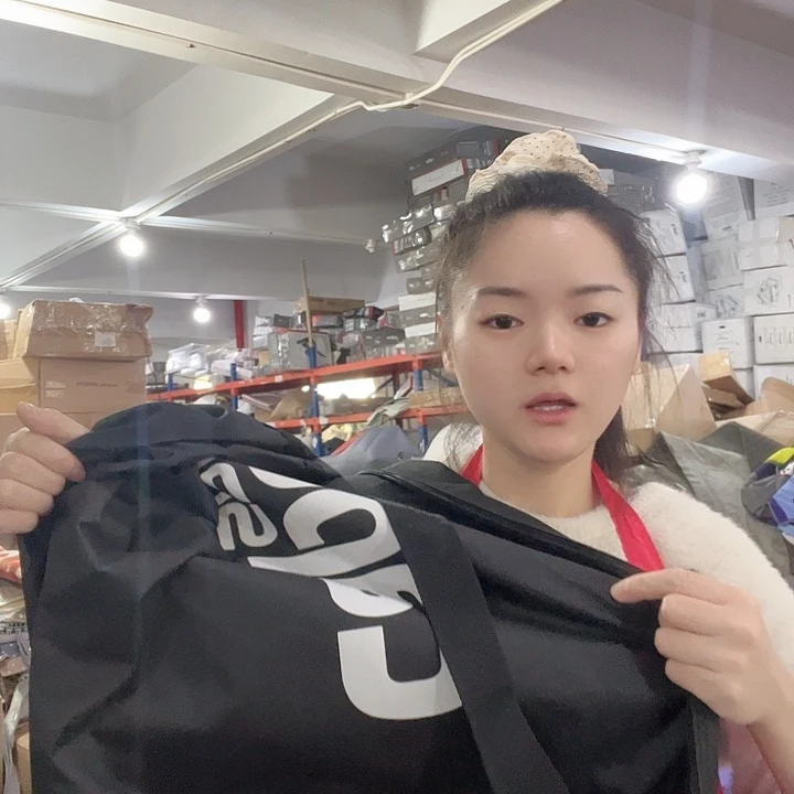 牛筋布袋子。   51号啦啦啦