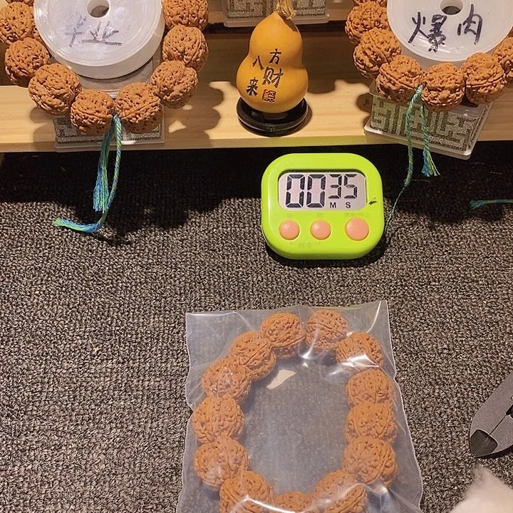 懂***鹏金刚菩提吊坠在哪上班吗今天怎么