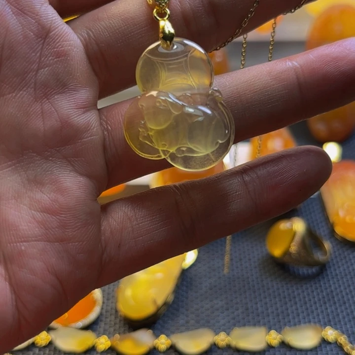 石英质玉未镶嵌颈饰遇*你