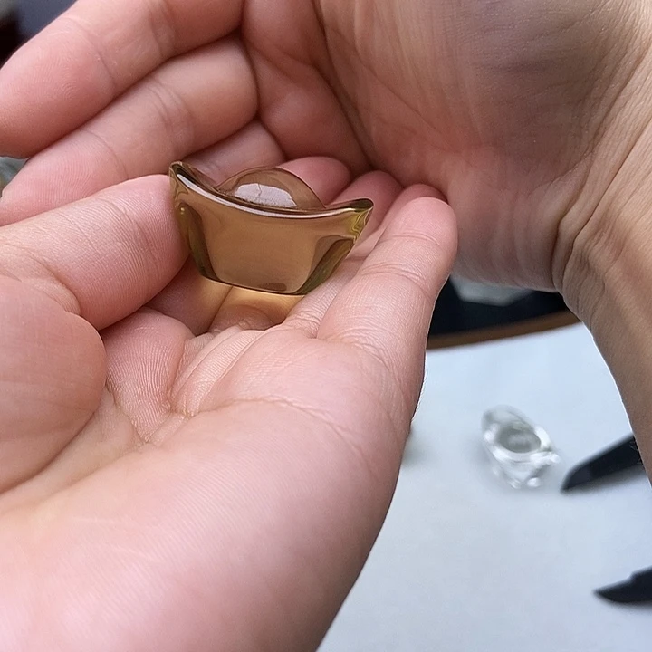 瀚****水晶未镶嵌大型摆件（非配饰）