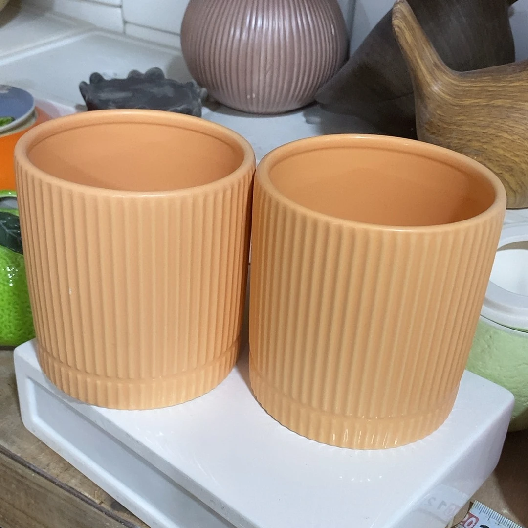 杯子陶盆有孔 瑕疵介意勿拍