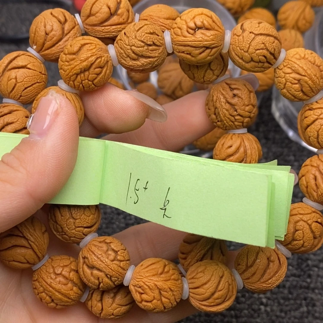 秦岭山脉龙纹桃核 15