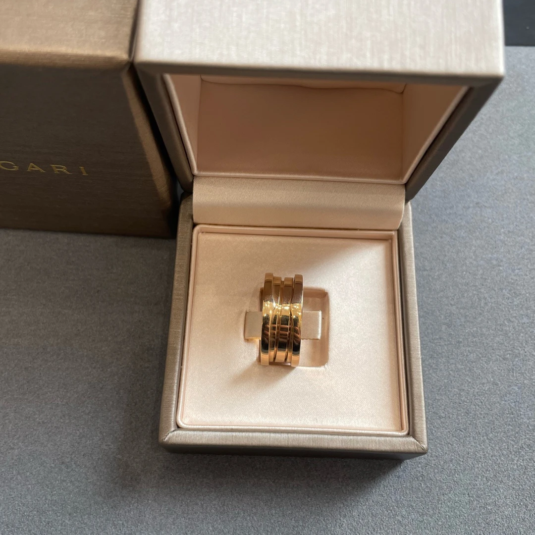 99新 BVLGARI/宝格丽 宝格丽 玫瑰金 弹簧戒指 53号