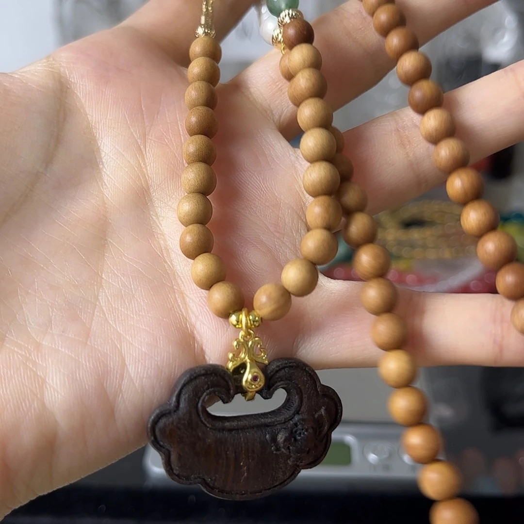 玛瑙/玉髓颈饰合金矿坑