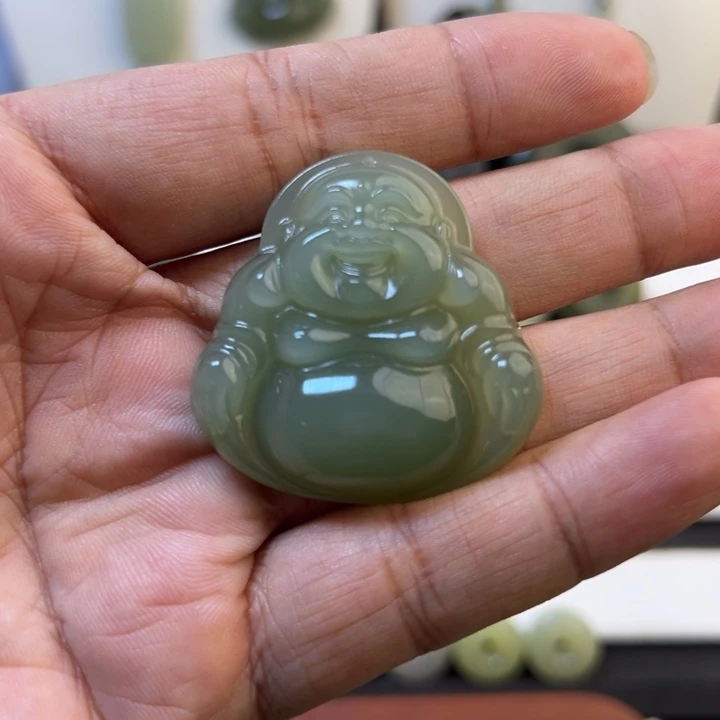 吊坠(赠链)未镶嵌和田玉666