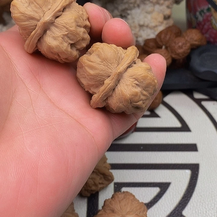 桃核把件花****全品蛤蟆头