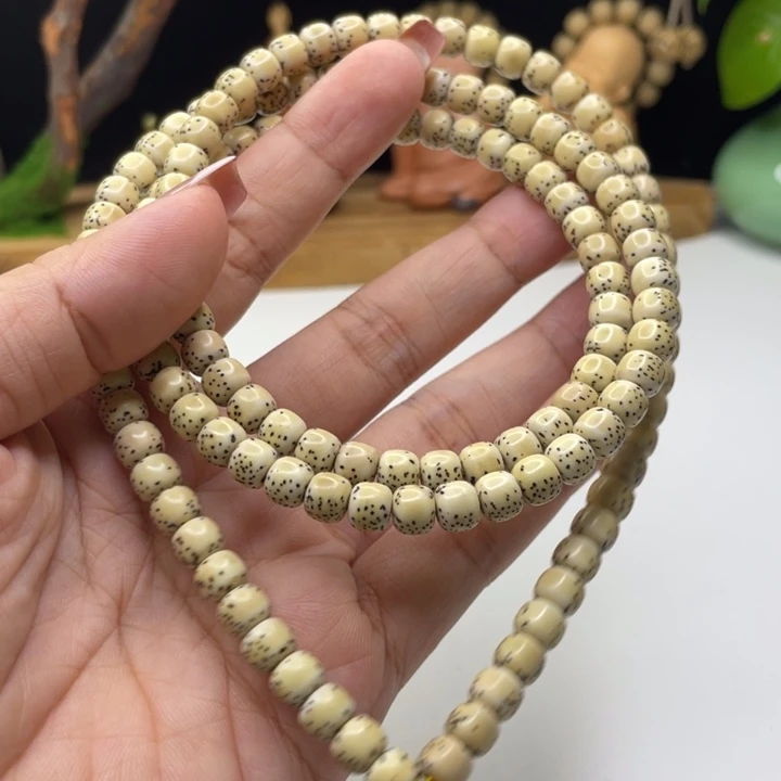 吊坠星月菩提6×7 河豚半臂