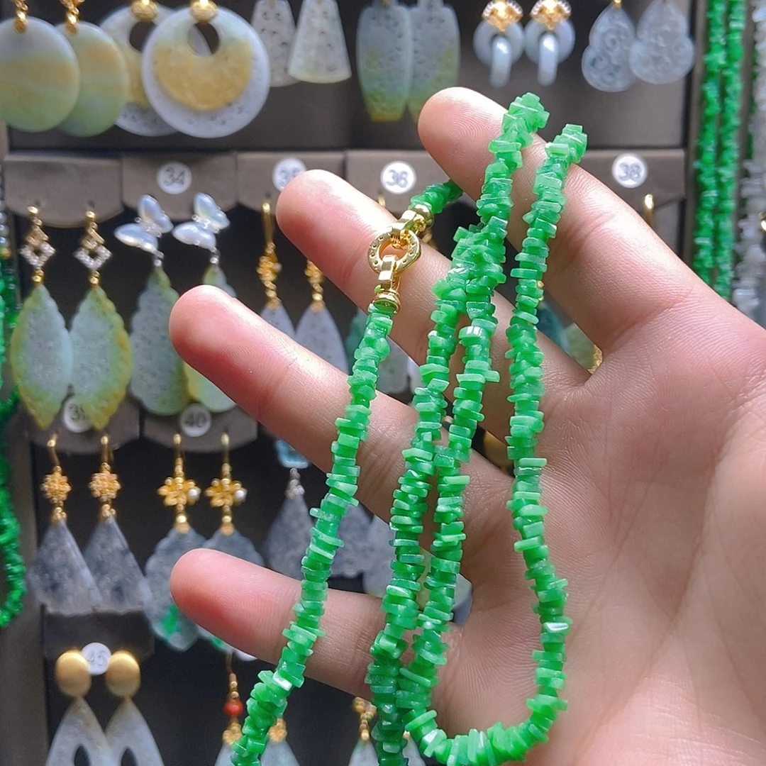 翡翠未镶嵌耳饰翡翠