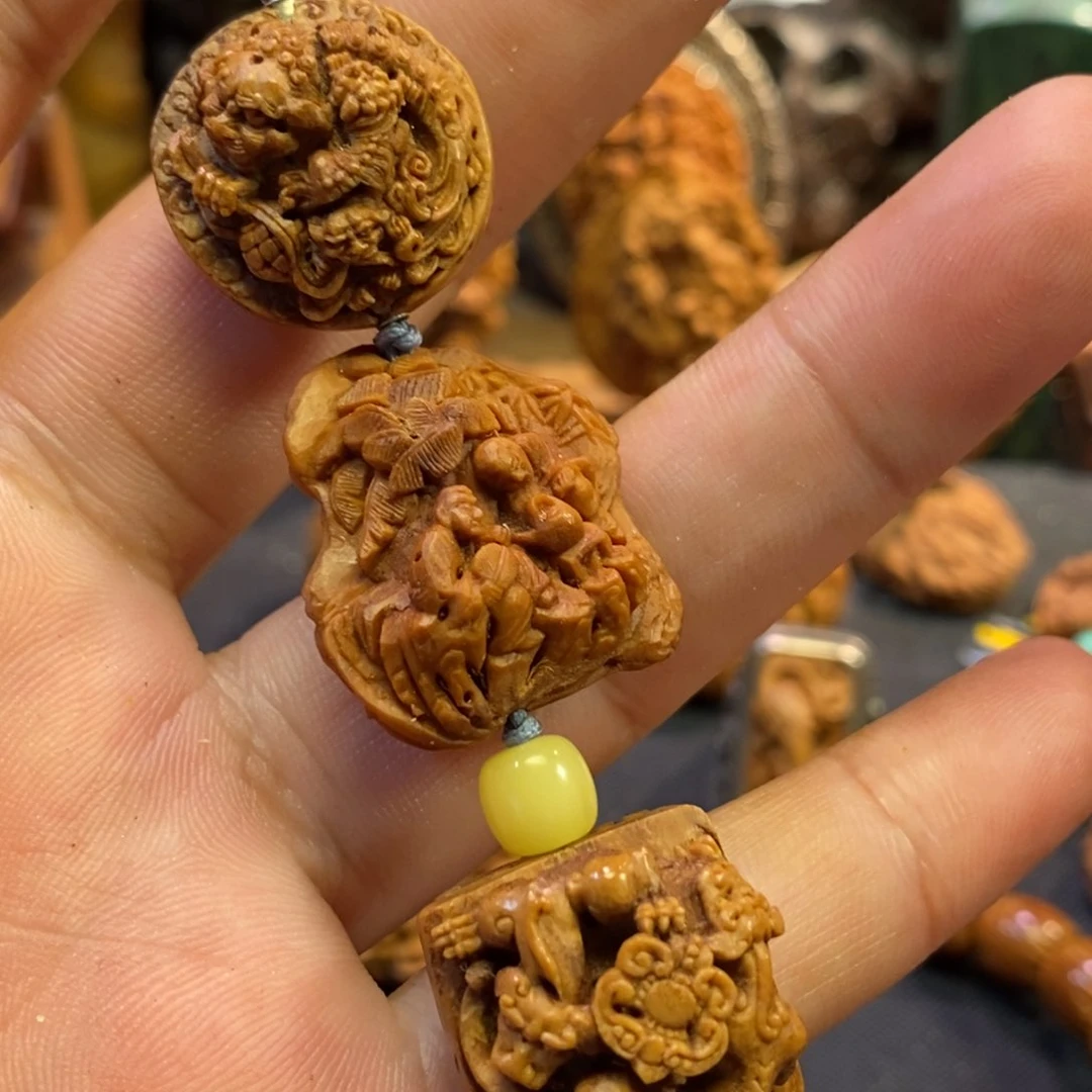 潍坊核雕桃核雕刻手把件