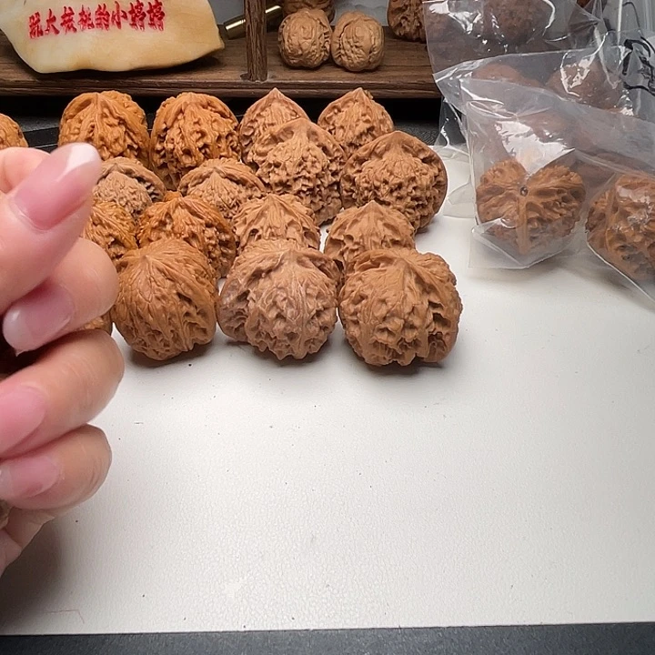 吊坠文玩核桃b****2呃呃呃呃4