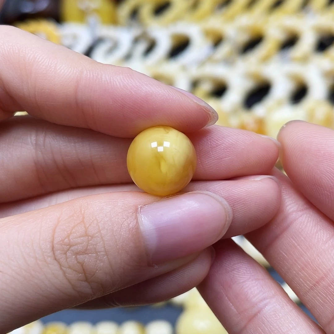 未镶嵌蜜蜡裸石圆珠12.6mm瑕