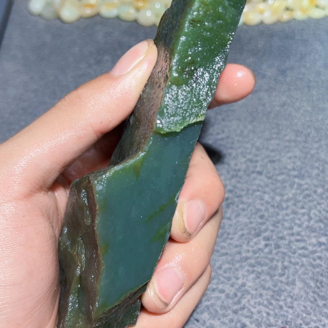 和田玉（糖玉）未镶嵌珠宝奇石