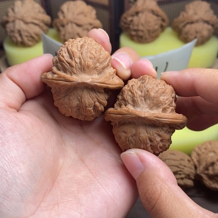 吊坠文玩核桃40血麒麟 157