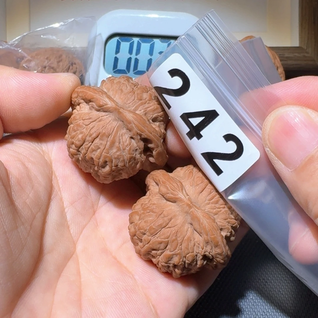 缘***此把件文玩核桃血麒麟