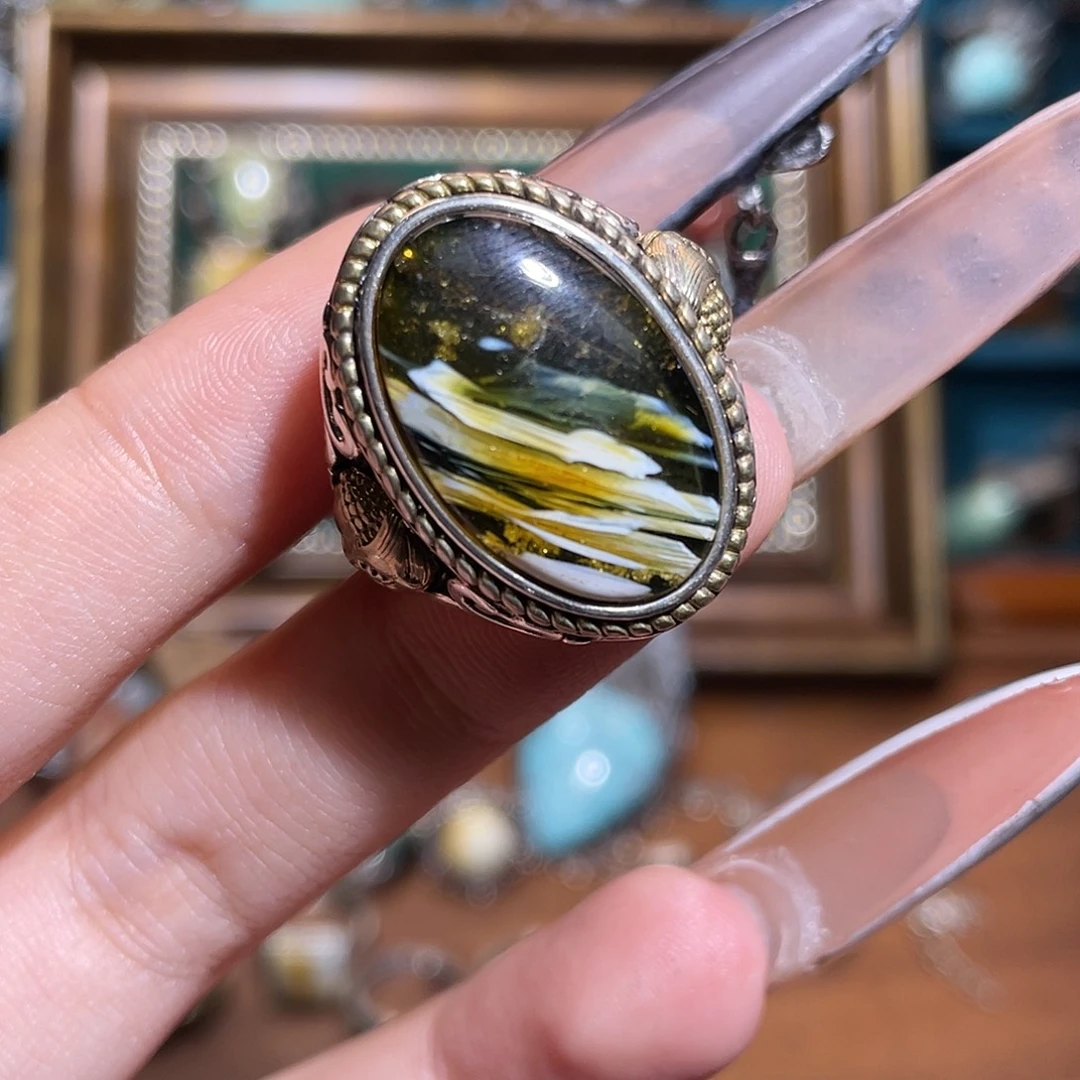 N***a琥珀银S925镶嵌戒指