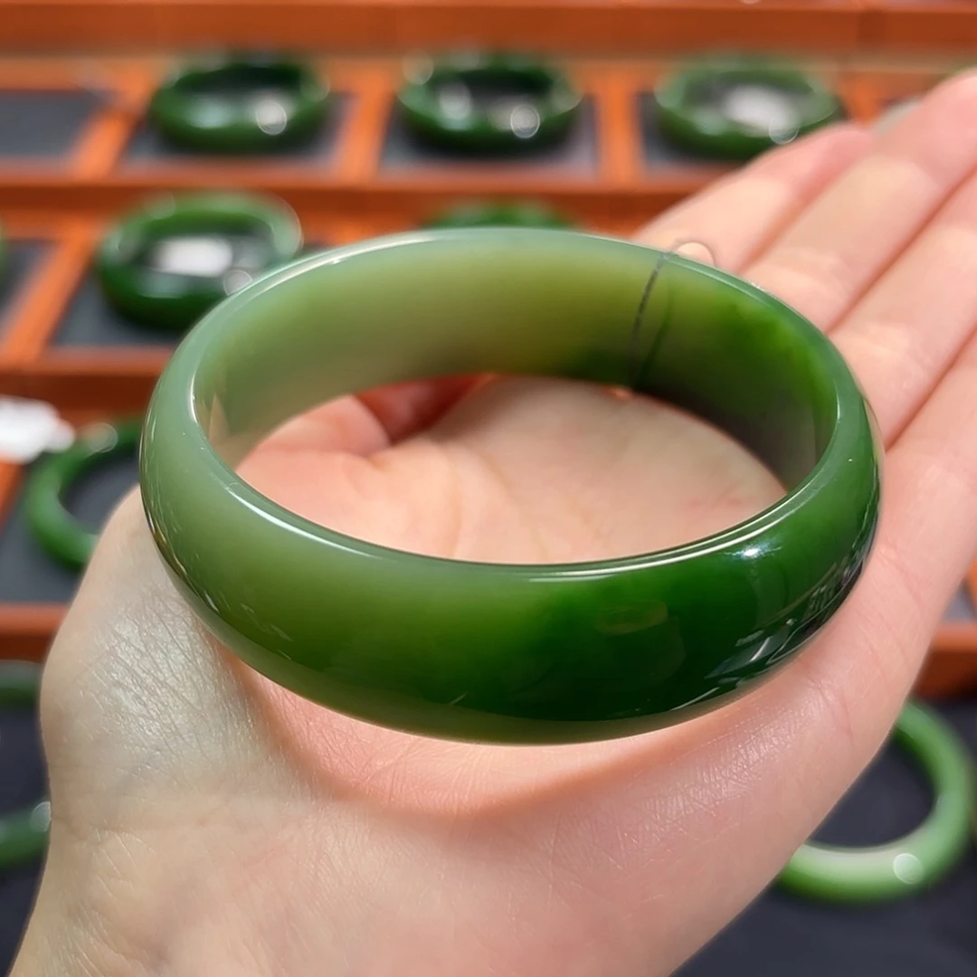 和田玉（碧玉）未镶嵌手镯60-61/白加绿