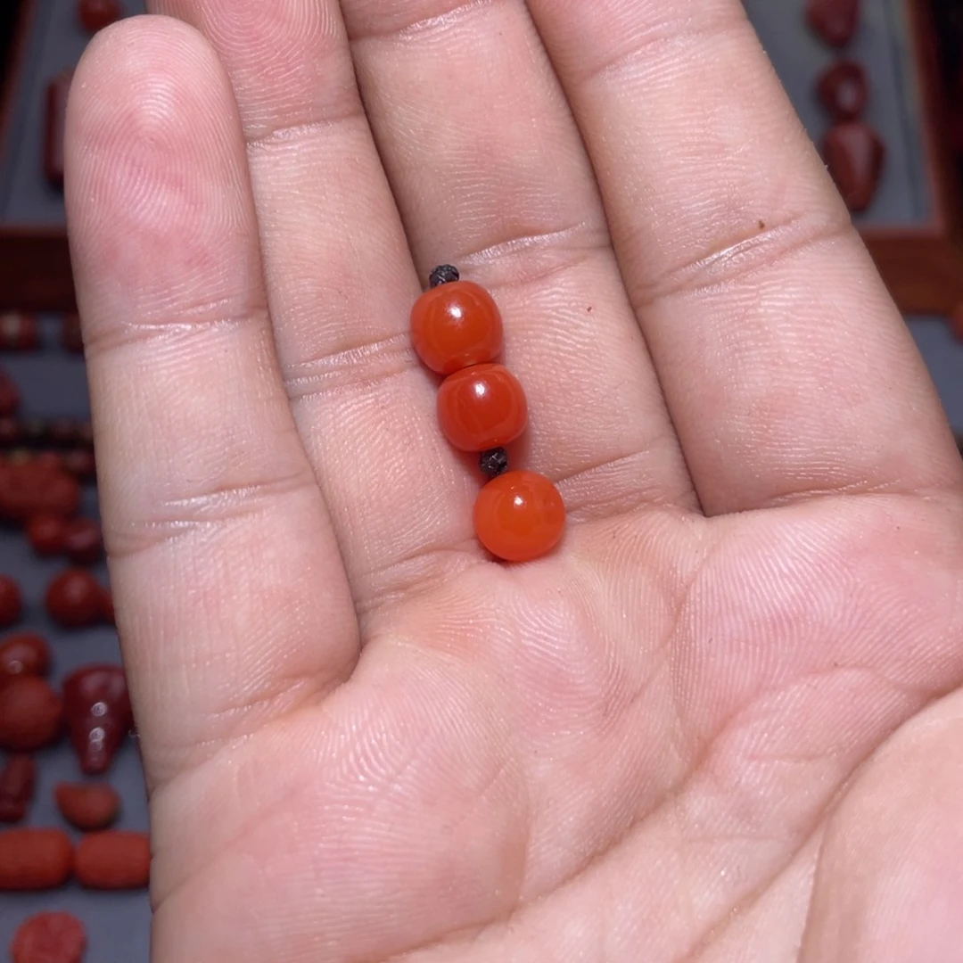南红玛瑙配饰未镶嵌心***?