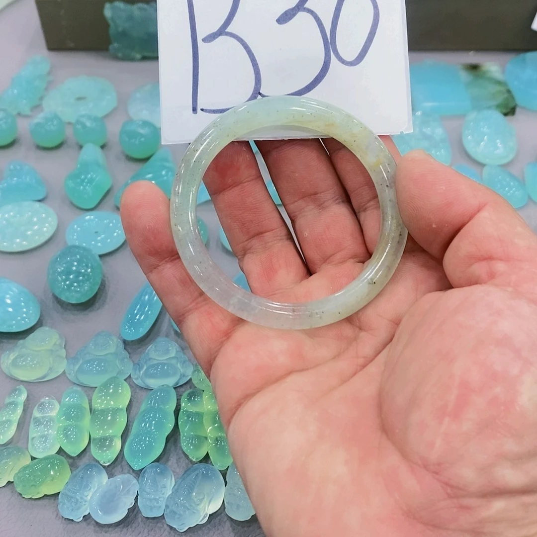 蛇纹石玉珠宝奇石未镶嵌?