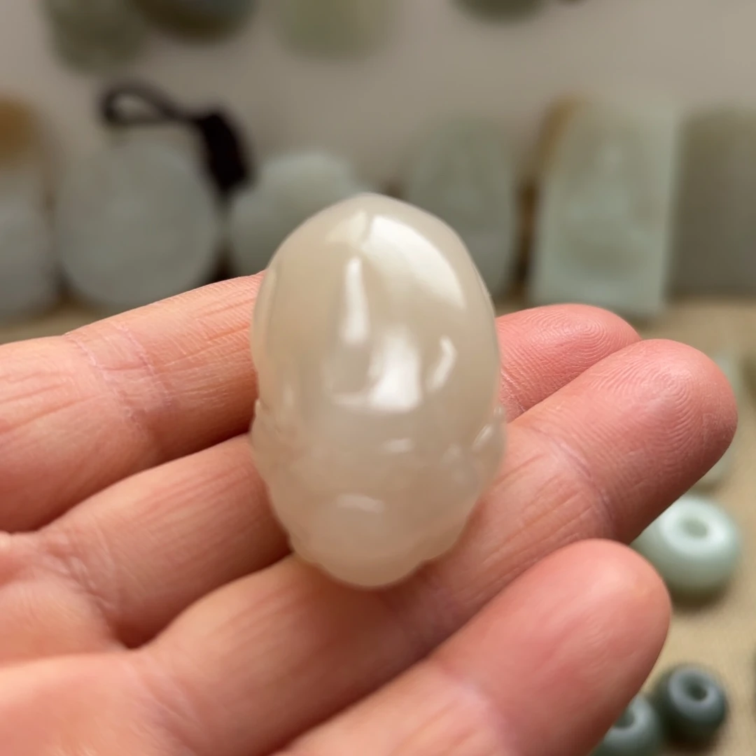 和田玉（糖玉）未镶嵌颈饰