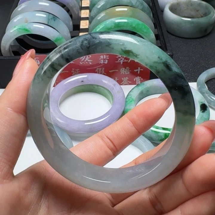 翡翠手镯未镶嵌1号52.6正圈有纹瑕缅甸天然A货