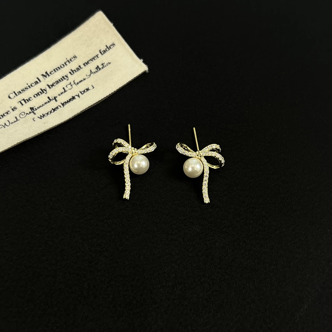 铜合金锆石耳饰 韩国【萦绕】蝴蝶结耳钉617