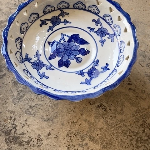 摆件因****！陶瓷制品摆件微瑕处理不退不换