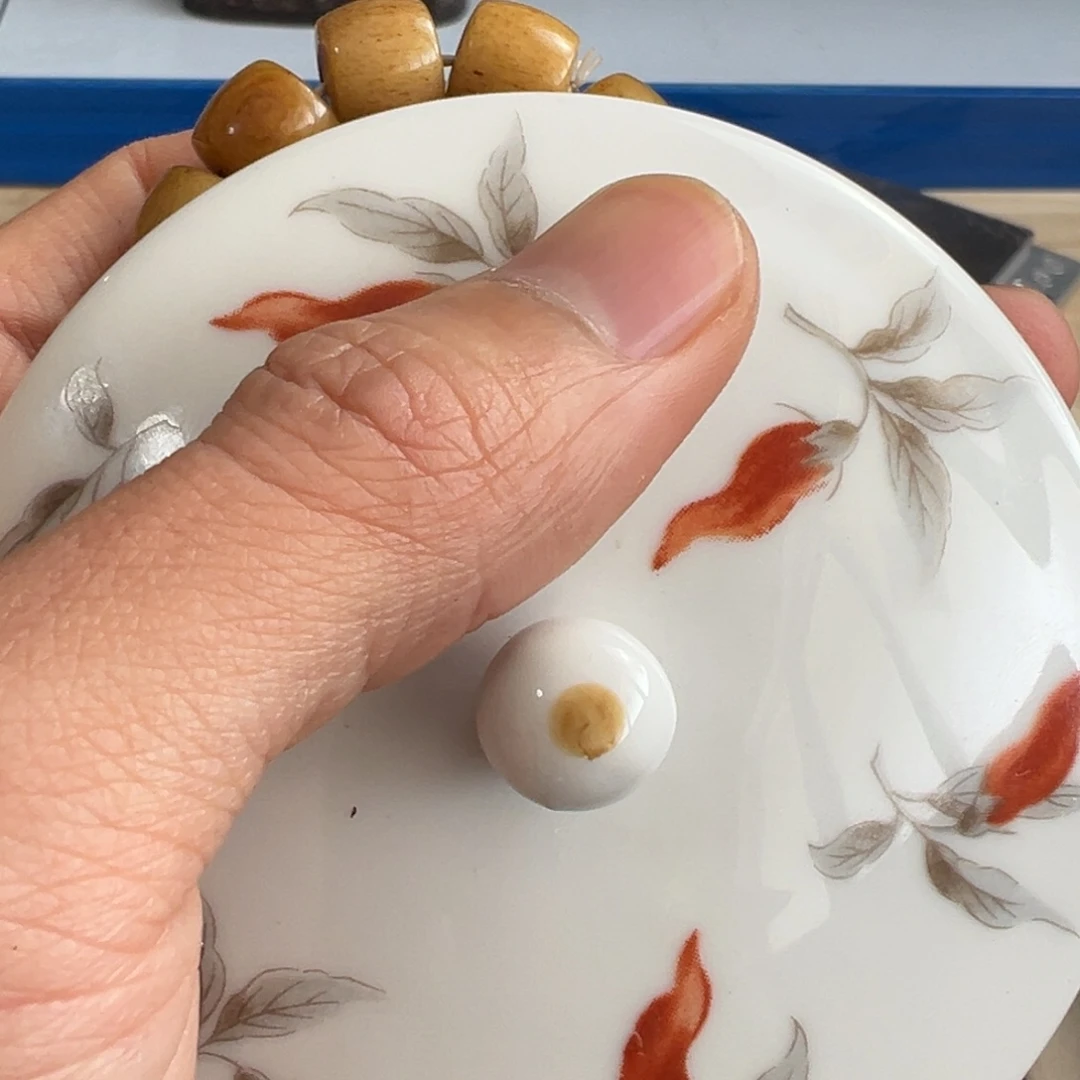 紫砂茶叶罐?**?现代工艺美术瓷器