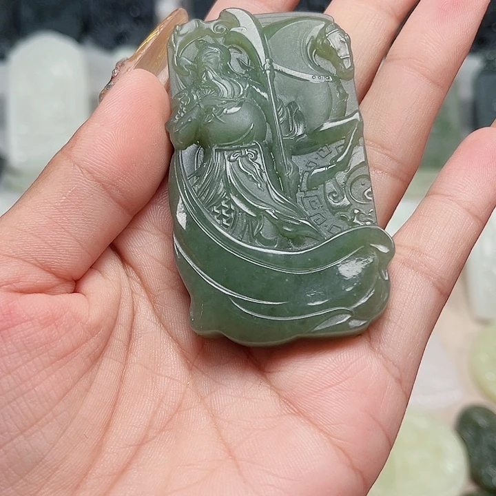 凱***颈饰未镶嵌和田玉