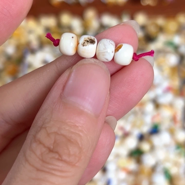 未镶嵌蜜蜡裸石6.2mm一组