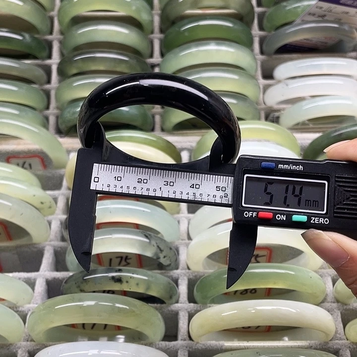 未镶嵌蛇纹石玉手镯165