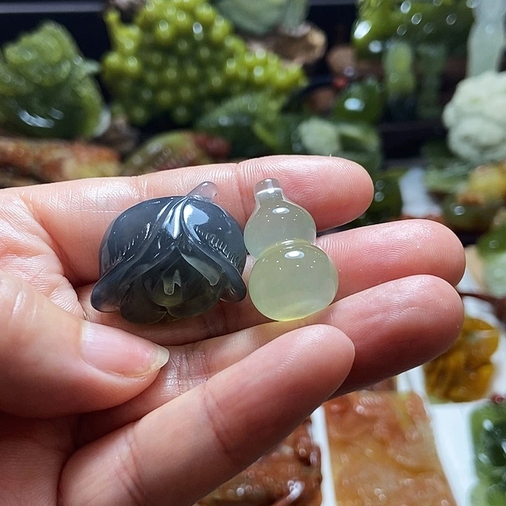 蛇纹石玉合金摆件昌*