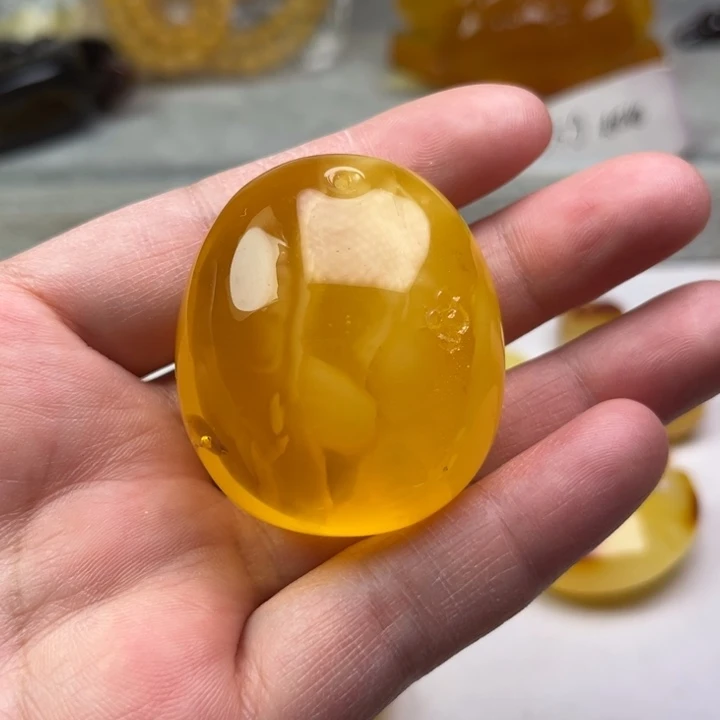 琥珀颈饰未镶嵌丹*头琥珀蜜蜡