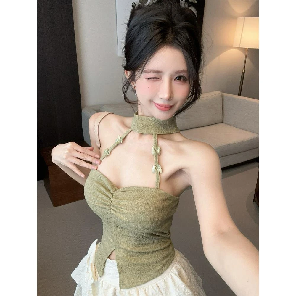 甜辣设计感挂脖蝴蝶结褶皱纯欲上衣蛋糕裙女春夏新款时尚两件套装