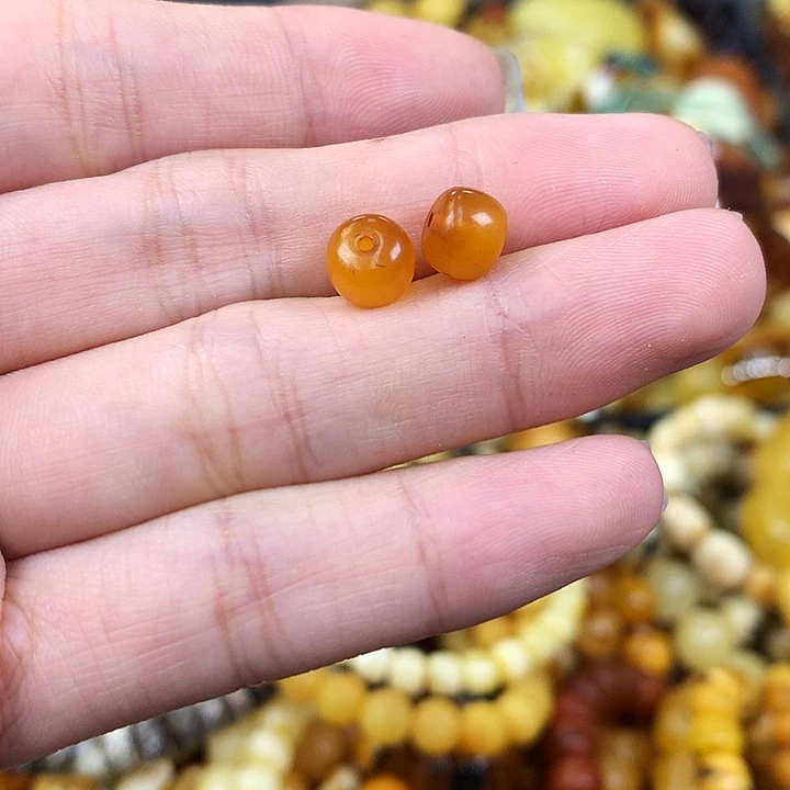 未镶嵌琥珀珠宝奇石