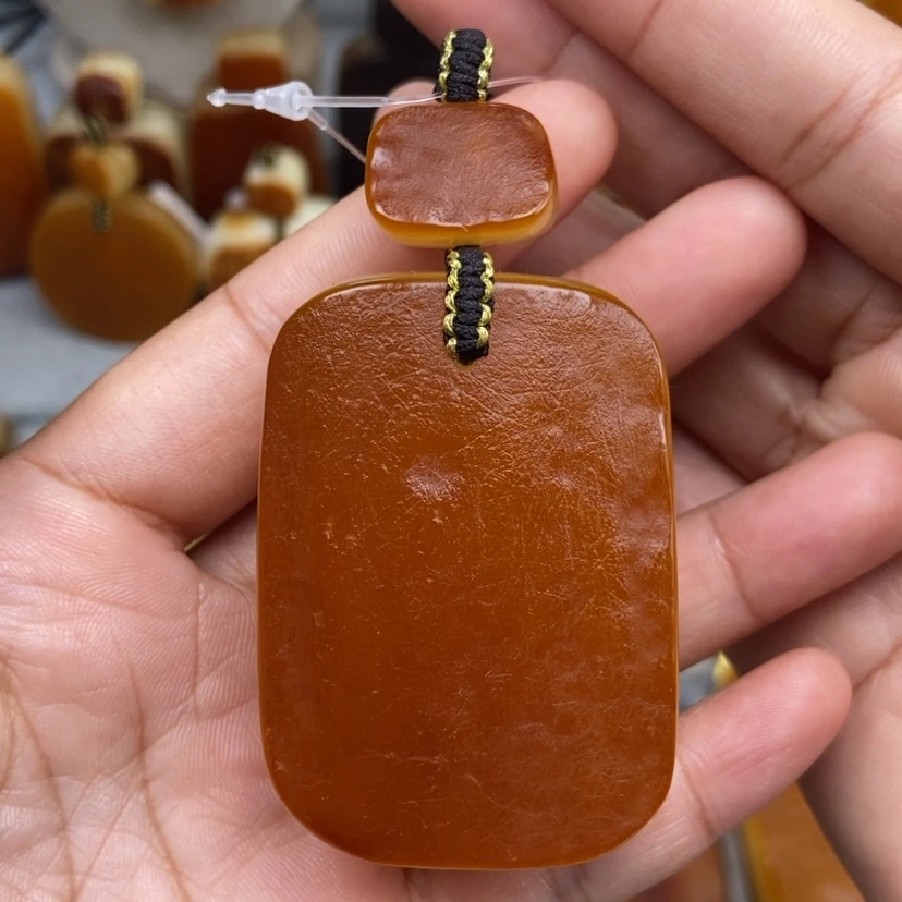 【闪购商品】琥珀颈饰未镶嵌