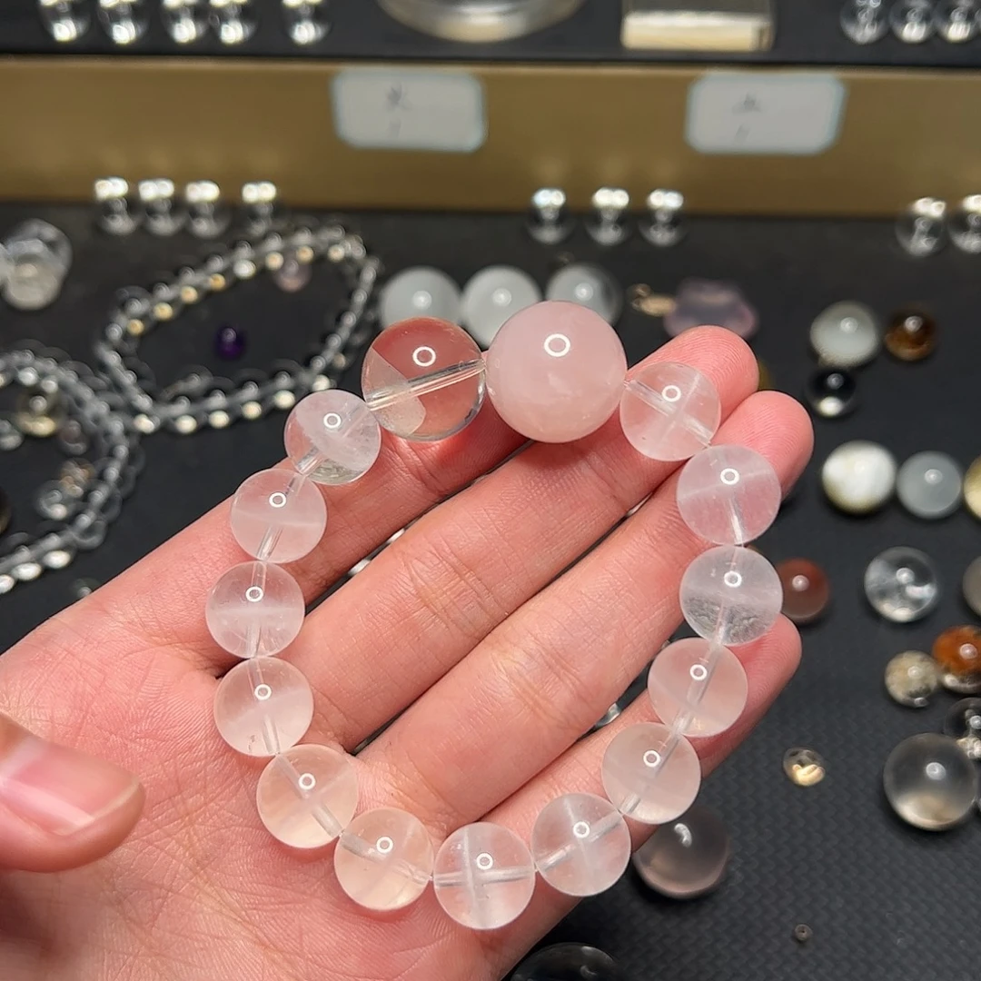 嘿***。未镶嵌水晶手链白幽灵12mm圆珠手链