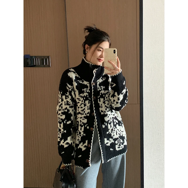 花总吖【北欧序境】秋冬新款休闲宽松撞色提花开衫毛衣R425X22121