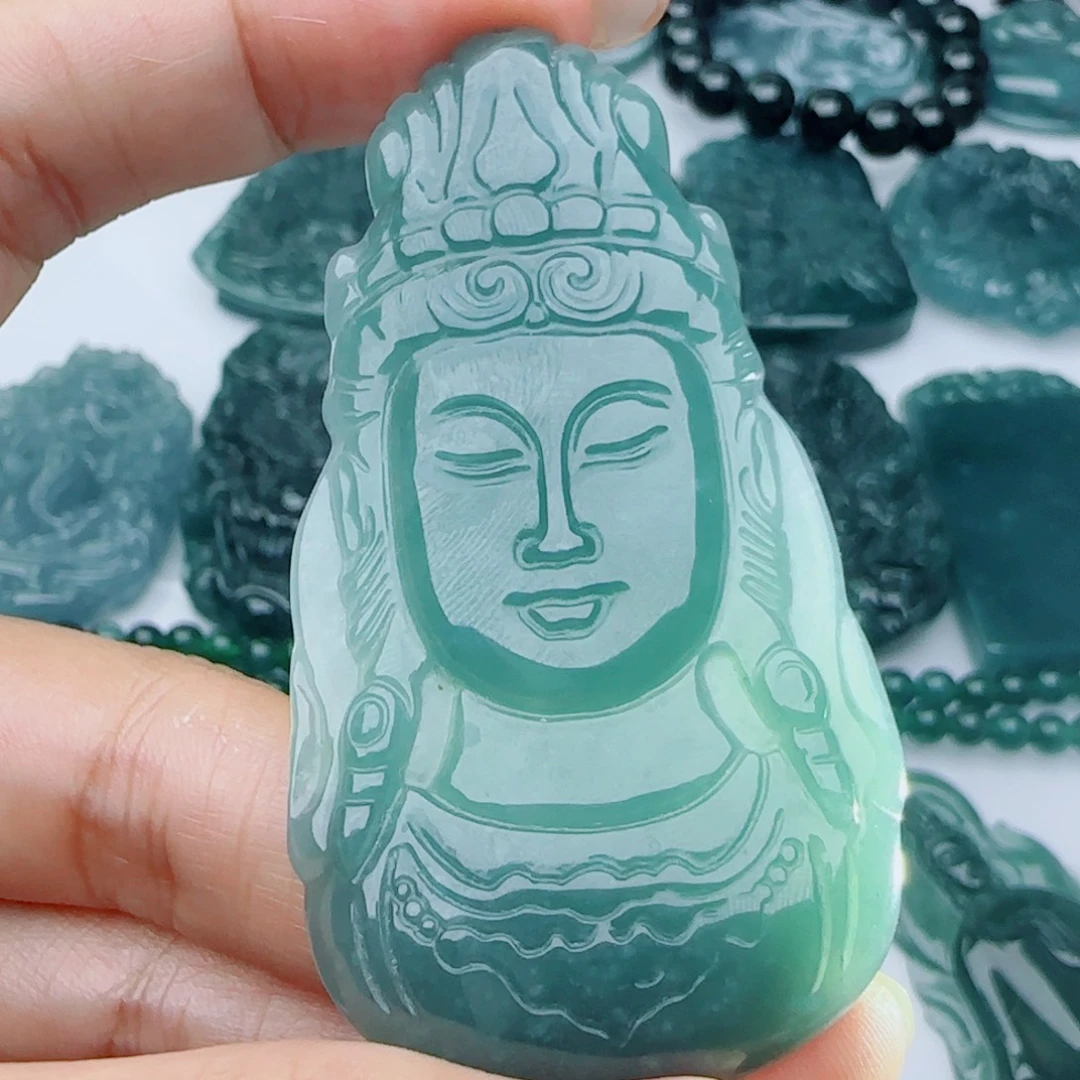 颈饰未镶嵌翡翠多样性发货天然的A货翡翠