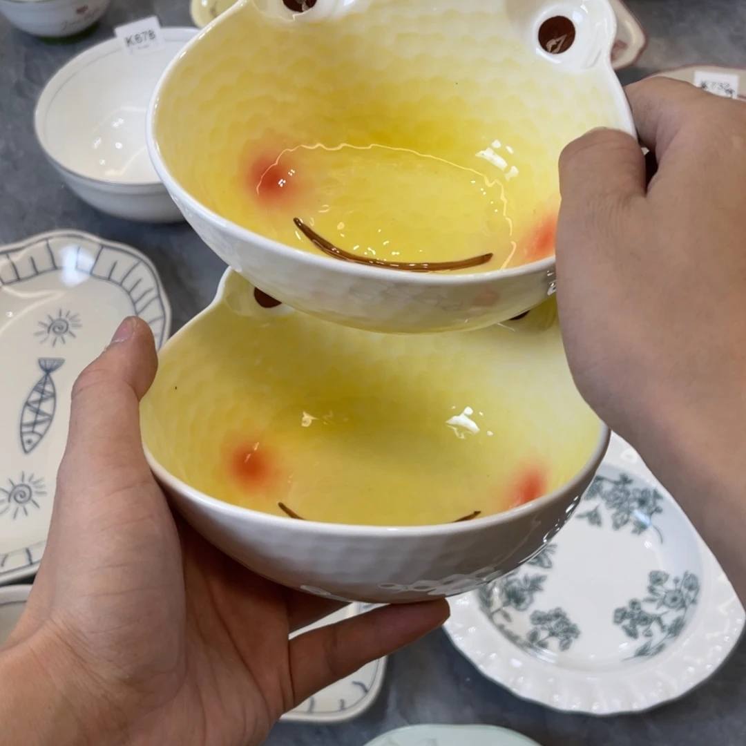陶瓷微瑕餐具介意勿拍，满18飞！