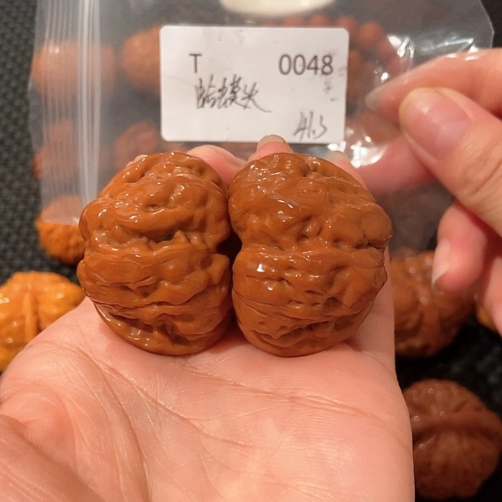 旺***朝文玩核桃吊坠蛤蟆头41.2
